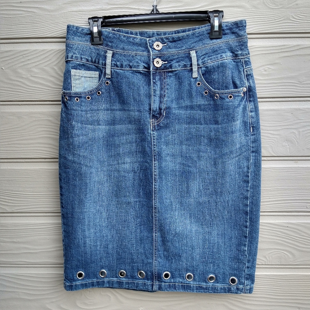 Hydraulic denim skirt